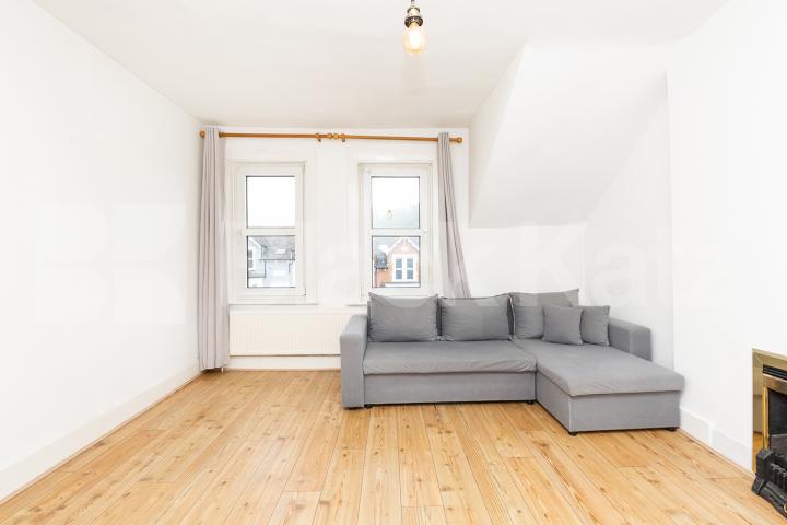 spacious 1 bedroom property on the top floor which is bright and airy Church Lane, Crouch End